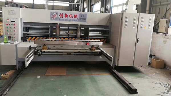 紙(zhǐ)箱生産(chan)車間